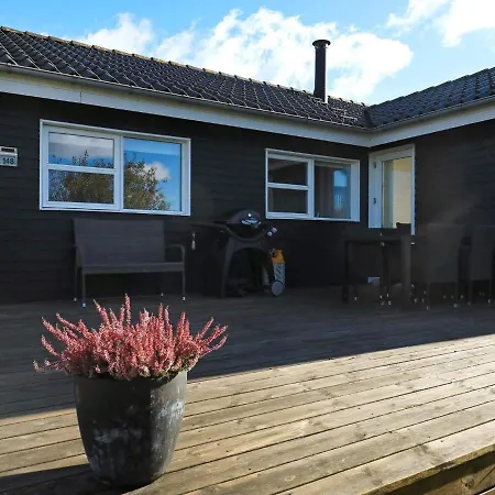6 Person Holiday In Vakantiehuis Brovst