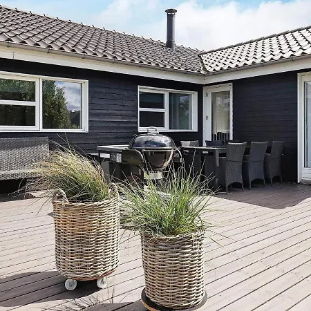 6 Person Holiday In Vakantiehuis