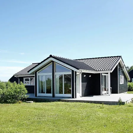 6 Person Holiday In *